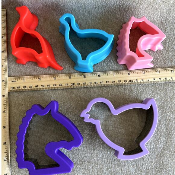 Baking Cookie Cutters Crafting Shapes Multipack Dinosaur Unicorn Horse Chic - Picture 3 of 4
